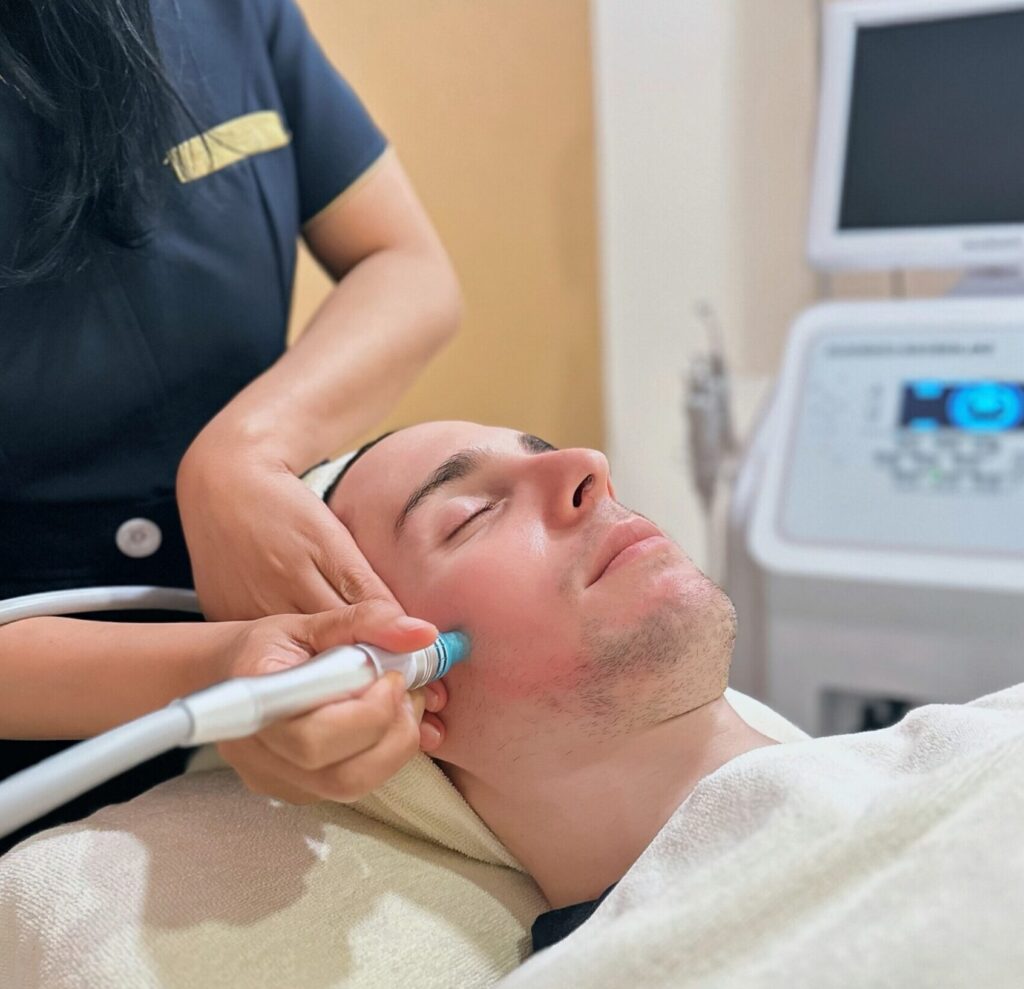 HydraFacial treatment performed at FTV Clinic Bangkok